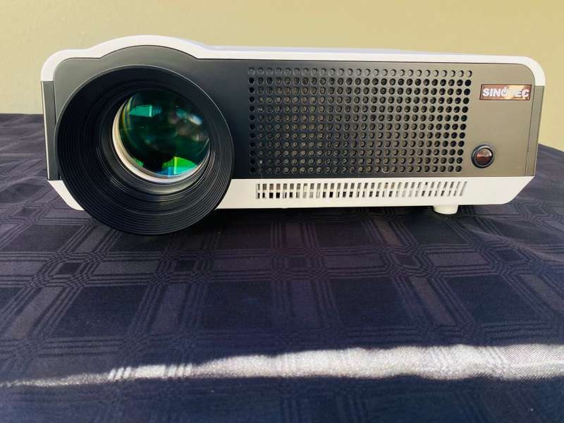 Sinotec LED Projector SPJ-86C
