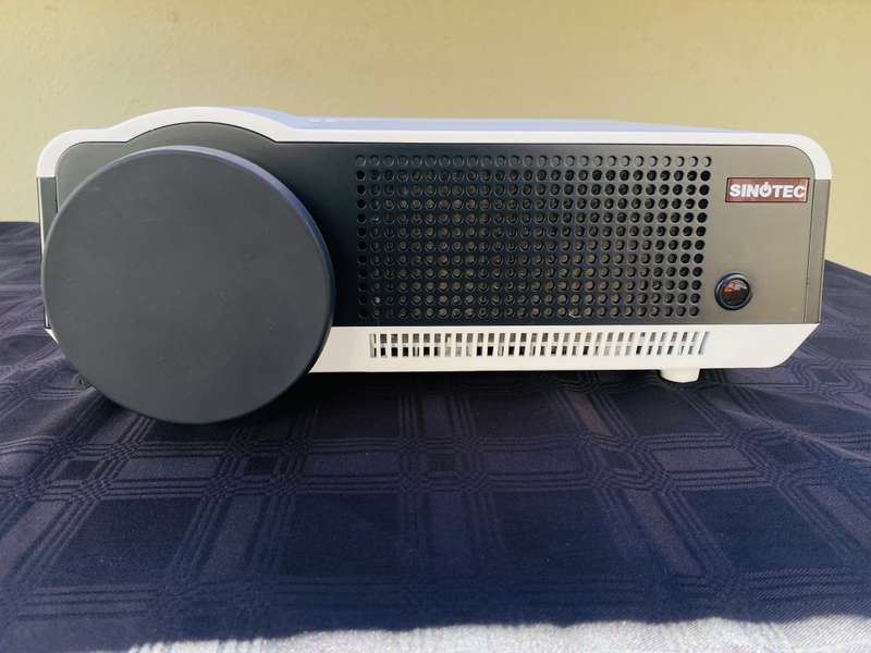 Sinotec LED Projector SPJ-86C