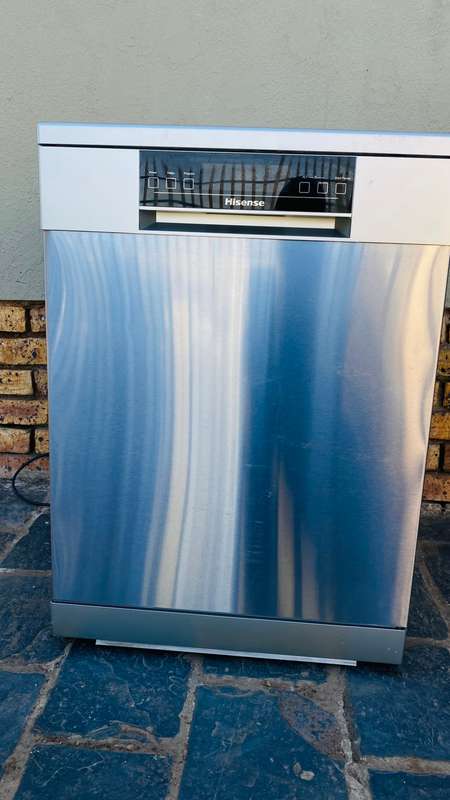 Hisense 15 Place Stainless Steel Dishwasher H15DSS