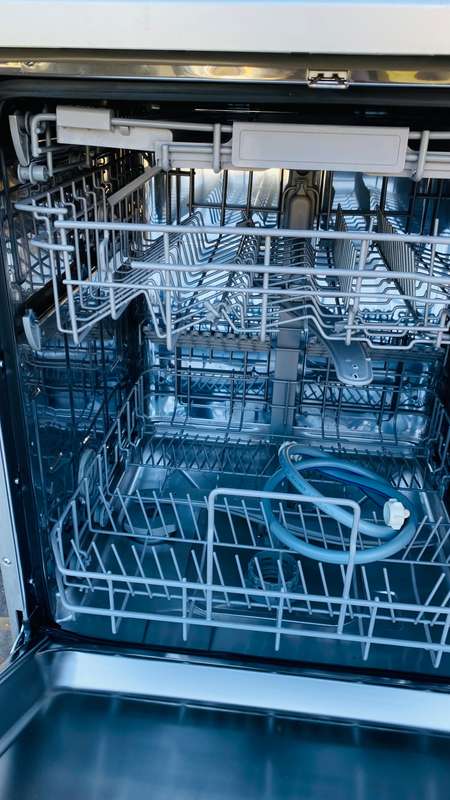Hisense 15 Place Stainless Steel Dishwasher H15DSS