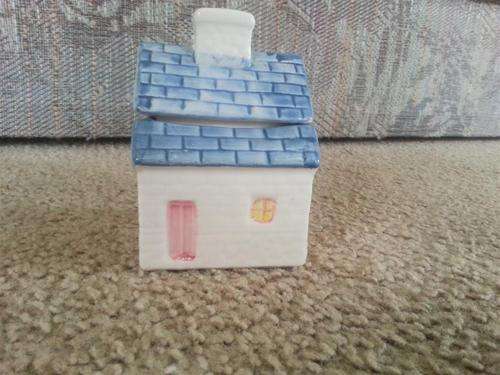 cute house sugar bowl