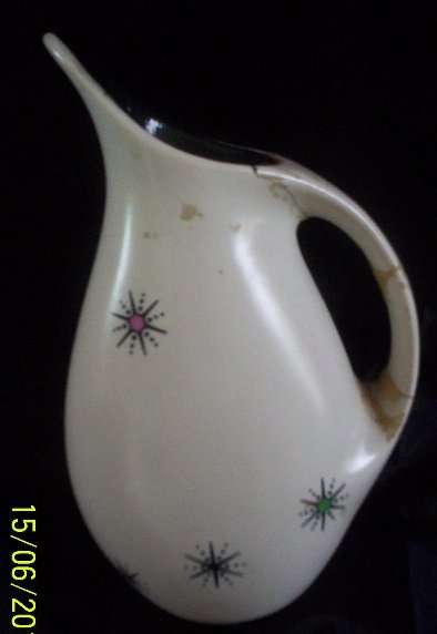 WADE VASE (REPAIRED)