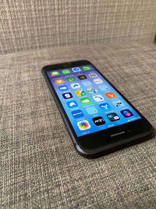 iPhone 8 64GB