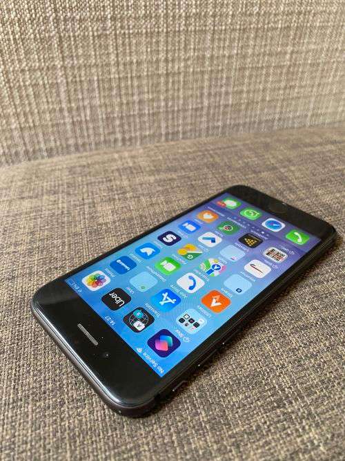 iPhone 8 64GB