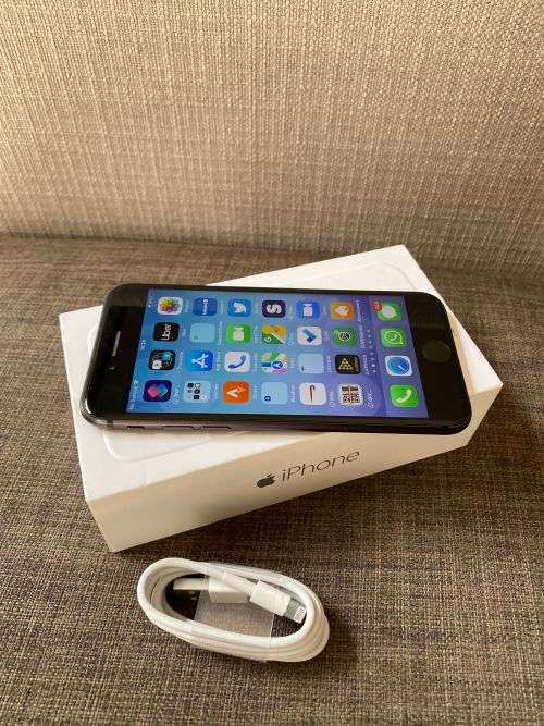 iPhone 8 64GB