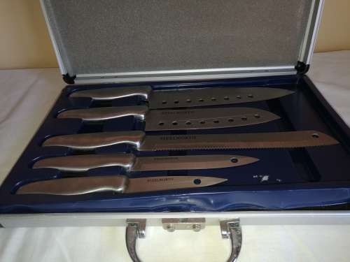 SET OF STEELWORTH KNIVES IN CASE