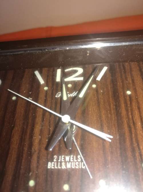 FABULOUS RETRO RHYTHM ALARM CLOCK