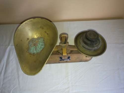 VINTAGE AVERY 2LB SCALE