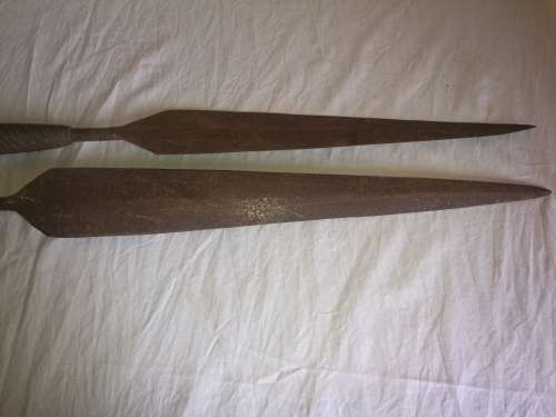 2 X AUTHENTIC HAND MADE ZULU SPEARS
