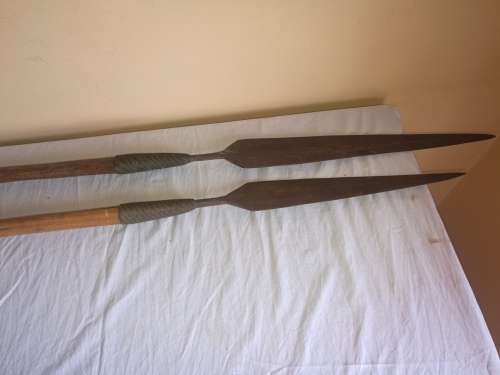 2 X AUTHENTIC HAND MADE ZULU SPEARS