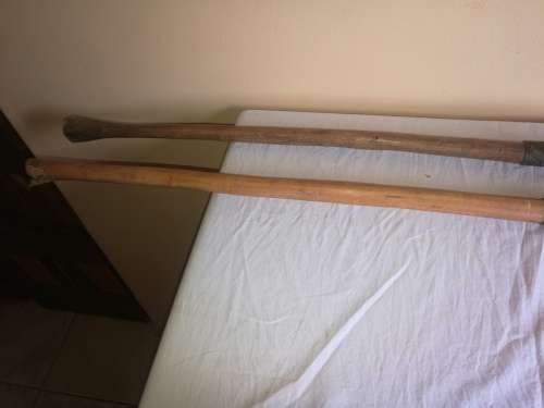 2 X AUTHENTIC HAND MADE ZULU SPEARS