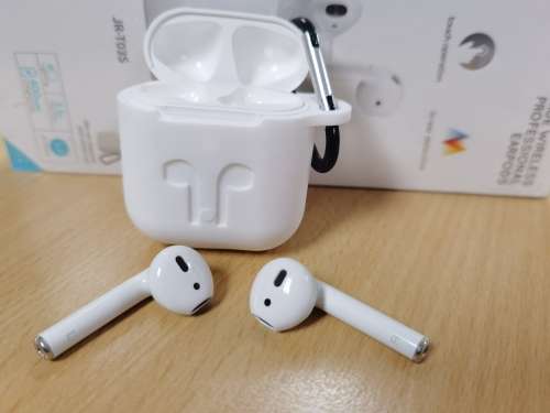 Headsets BRAND NEW SEALED PowerUp True Wireless Professional Earpods BARGAIN SUPER AUDIO AUTO PAIRING was sold for 100.00 on 1 Oct at 23 46 by DenMal5853 in Mamelodi ID 596258836