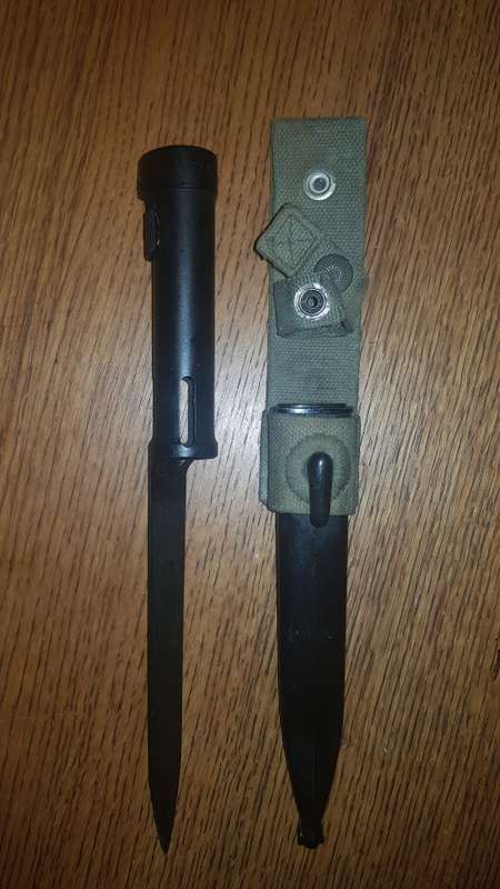 SADF R1 BAYONET , PLASTIC SCABBARD