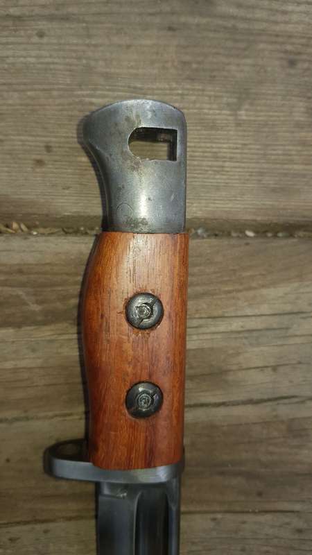 ASSORTED DAMAGED BAYONETS