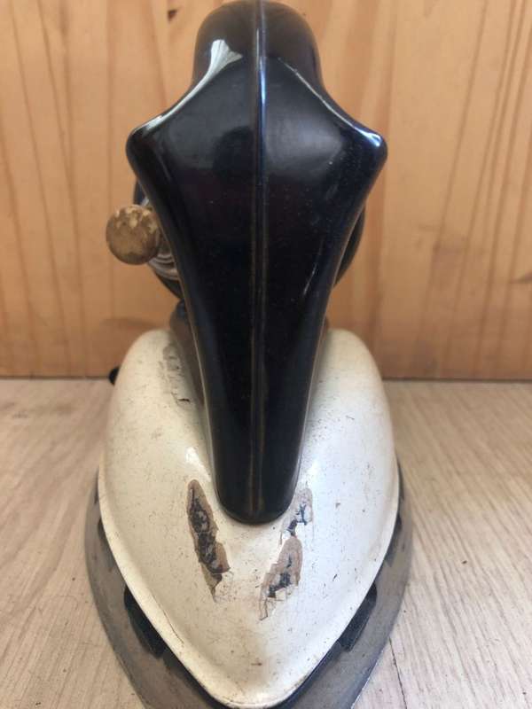 Vintage TILLEY model D.N. 250 domestic Iron