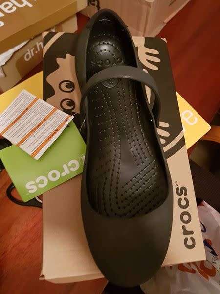 ORIGINAL CROCS SIZE 9