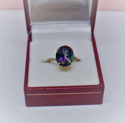 *MAGNIFICENT* Mystic topaz DIAMOND ring 10kt YELLOW GOLD