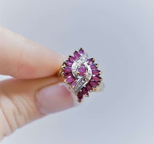 *INCRDIBLE*precious over 1ct RUBY DIAMOND ring 10k gold