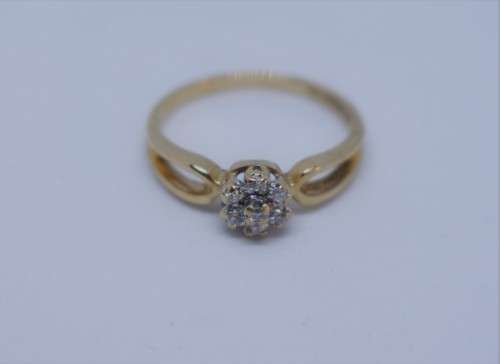 *LATE ENTRY* solid 10k gold DIAMOND RING