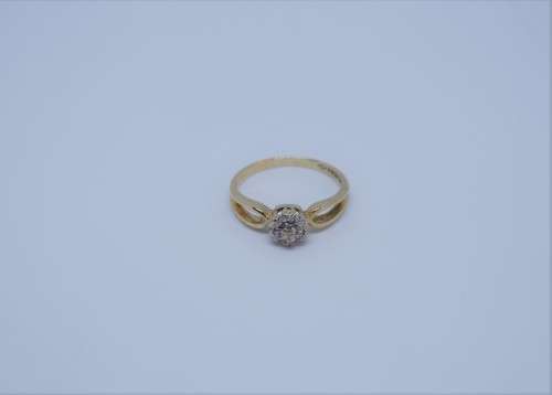 *LATE ENTRY* solid 10k gold DIAMOND RING