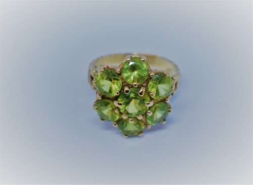 WOW*RARE* natural peridot vintage ring solid 9k yellow gold