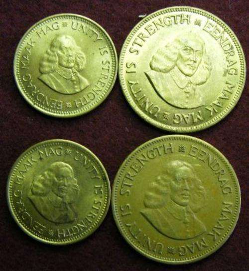 4  RSA  BRONZ COINS1961 1C AND HALF CENT  1962 1C AND HALF CENT