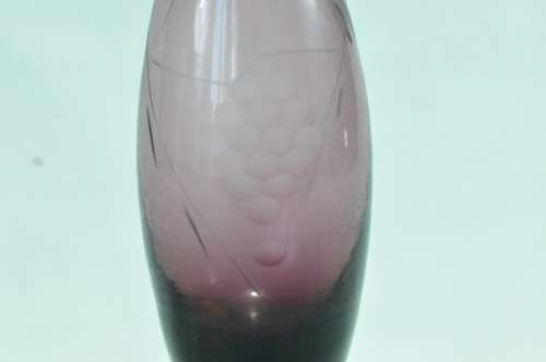 Purple Cut Glass Grape Pattern Vase (1pc)