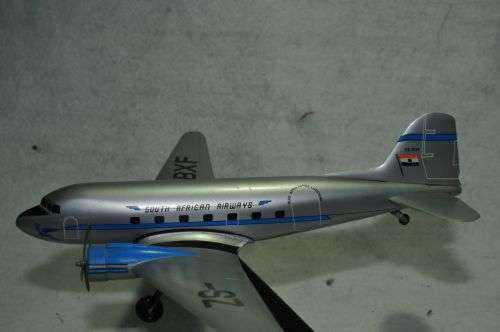 SOUTH AFRICAN AIRWAYS KLAPPERKOP ZS-BXF PLASTIC MODEL PLANE, OLD SOUTH AFRICAN COLOURS
