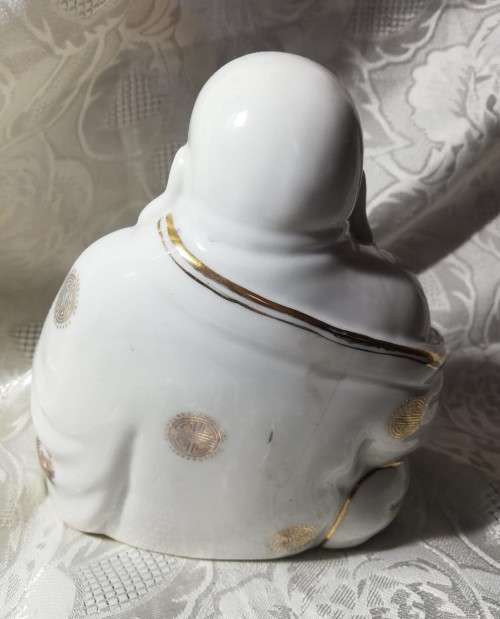 Laughing Buddha porcelain statue (1pc)