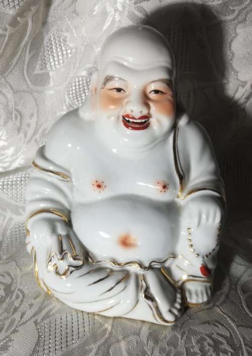Laughing Buddha porcelain statue (1pc)