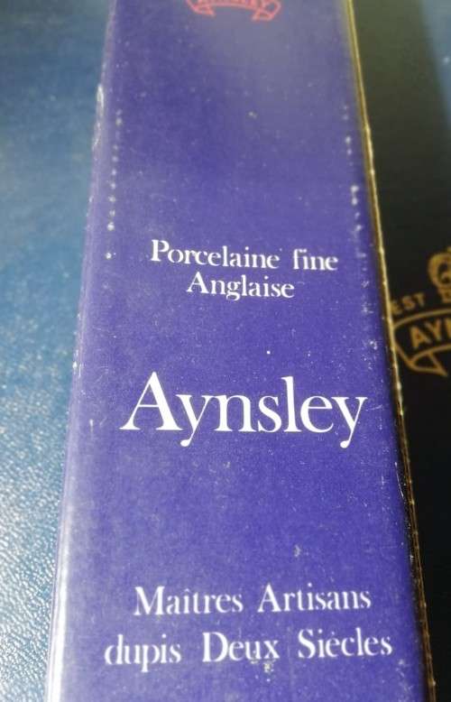 Boxed `Aynsley` fine bone China trinket dish and Boxed `Aynsley` cake plate and matching cake lifter