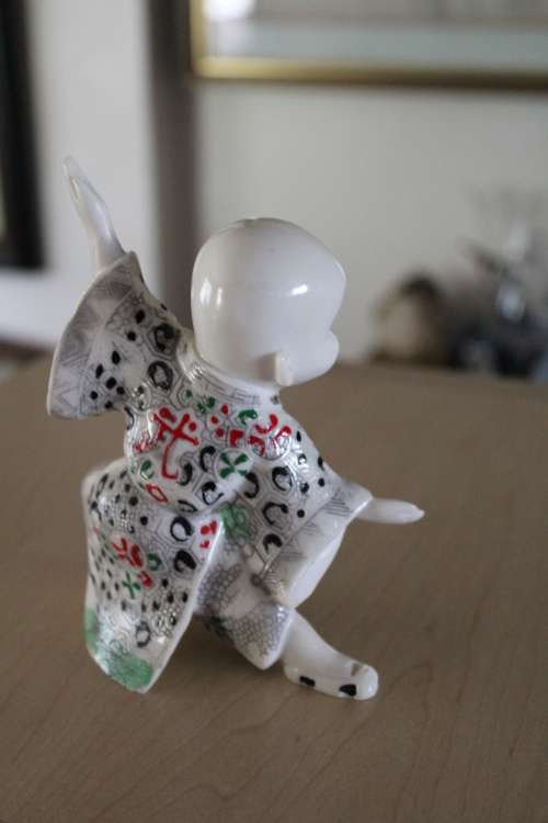 FIGURINE # 4
