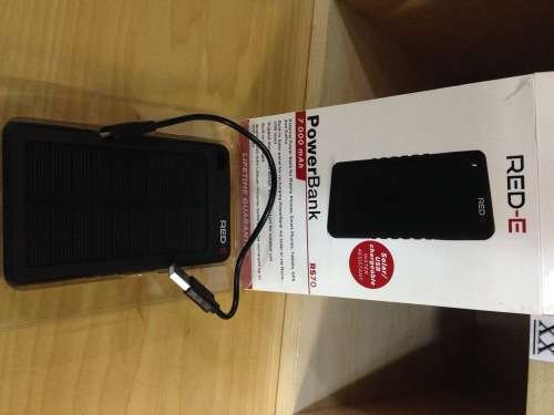 Red-E RS70 7 000mAh PowerBank with solar panel