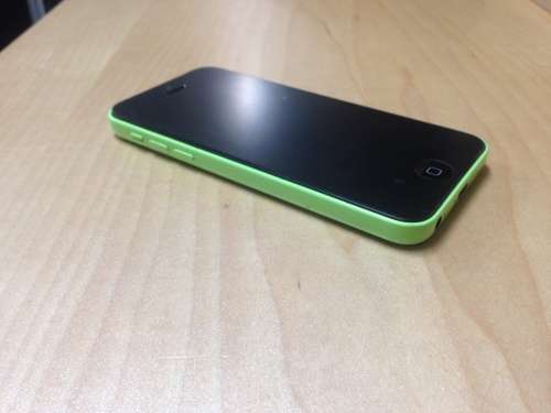 Wednesday Special : Apple IPhone 5c