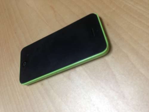 Wednesday Special : Apple IPhone 5c