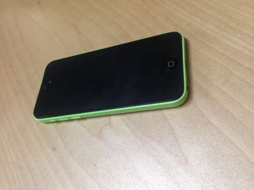 Wednesday Special : Apple IPhone 5c