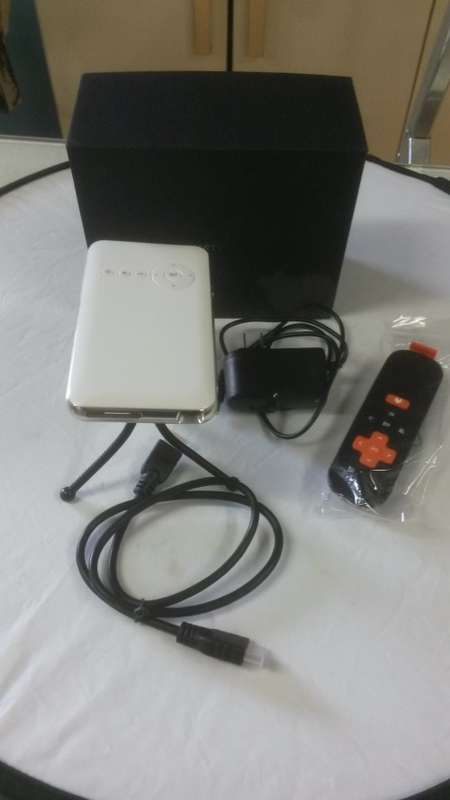 Mini Smart Projector (1080 Ultra Hd)