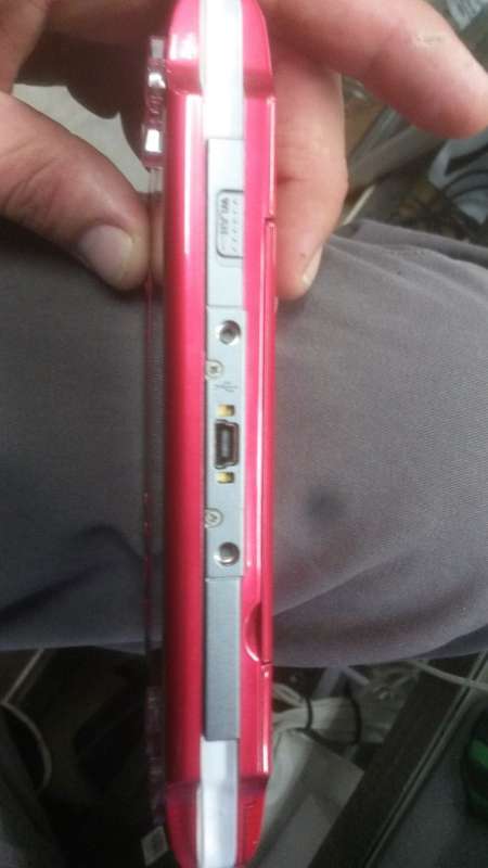 SONY PSP (RADIANT RED) & GTA VICE CITY