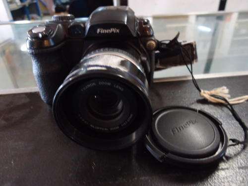 Fujifilm Finepix S5000 with Bag