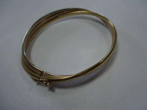 9 Carat Trinity Bracelet