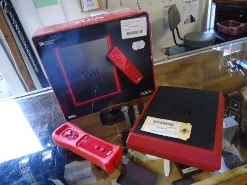 Wii Mini Console (RVL-201) In Box Red & Black W/ Remote -  Mint condition