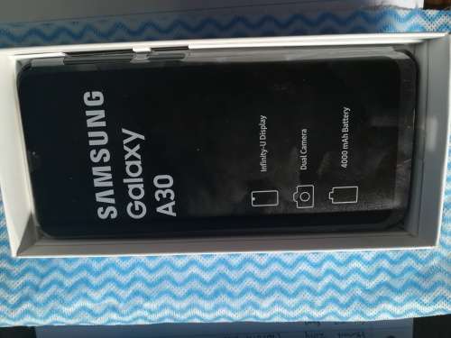 SAMSUNG GALAXY A30