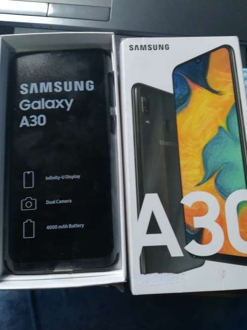 SAMSUNG GALAXY A30