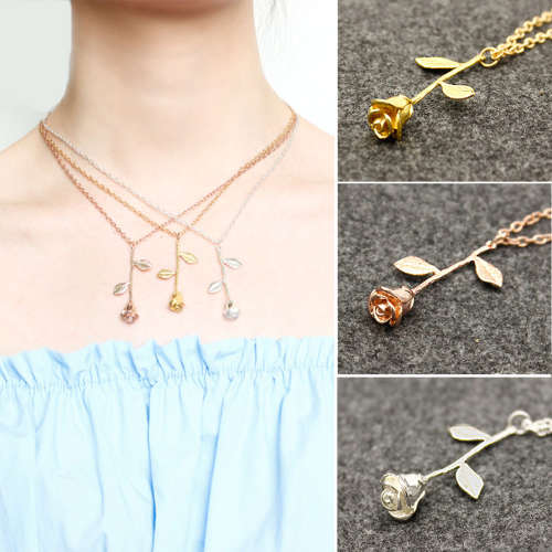 CHARMING ROSE PENDANT AND CHAIN - ROSEGOLD PLATED