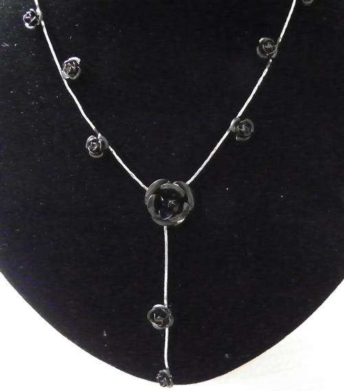 BLACK ROSE NECKLACE & EARRING SET