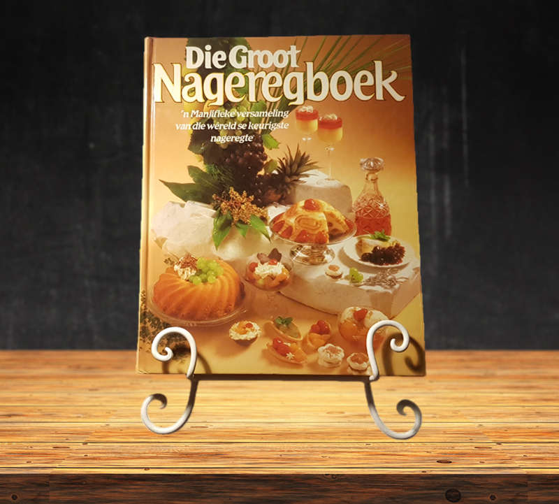Die Groot Nageregboek deurristian Teubner & Sybil Gräfin Schönfeldt Hardeband Baie Goeie Toestand