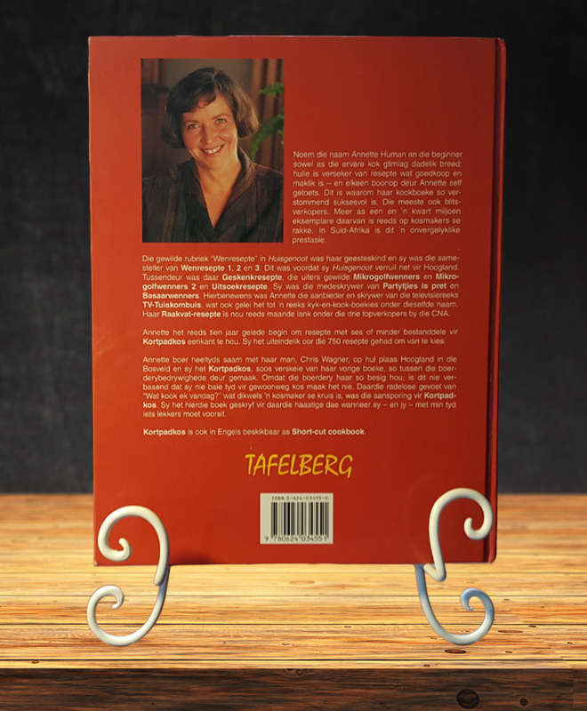 Hardeband Boek Kortpadkos Uit Hoogland se Plaaskombuis deur Annette Human