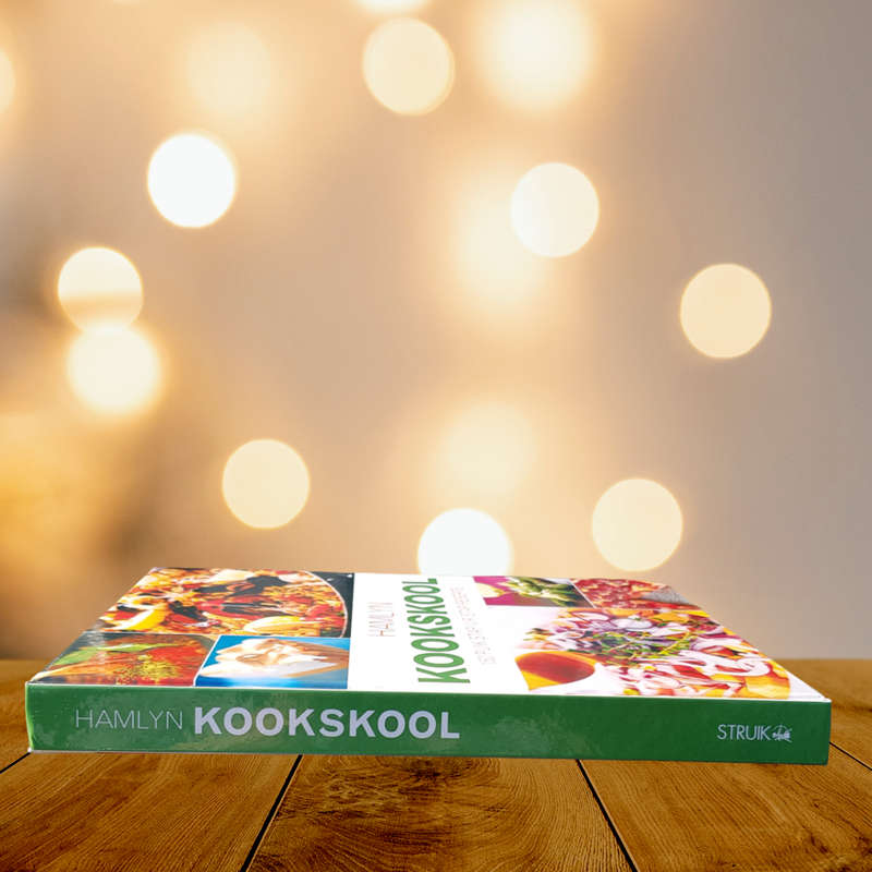 Hamlyn Kookskool: 150 Puik Stap-vir-Stap Resepte  Hardeband  Goeie Toestand no