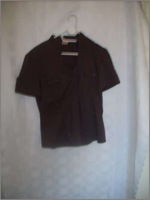 Legit button top brown size 12