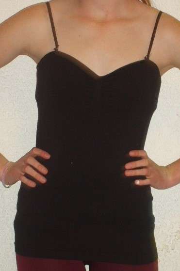 STRAPPY TOP WITH BUILD IN BRA. BLACK. SIZE MEDIUM